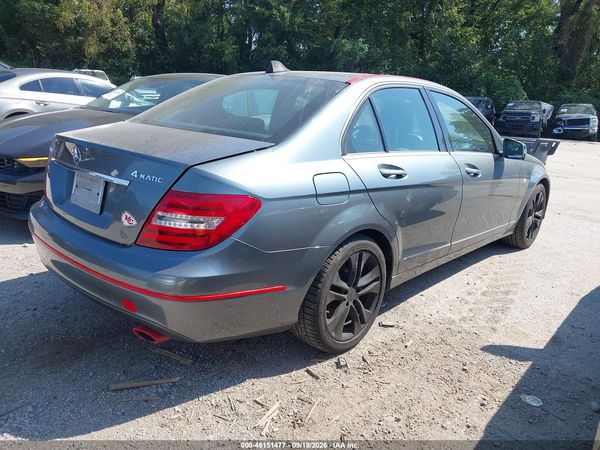 2012 MERCEDES-BENZ C 300 — I4