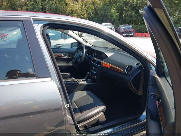 2012 MERCEDES-BENZ C 300 — I5