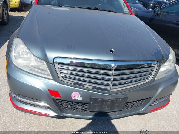 2012 MERCEDES-BENZ C 300 — I6