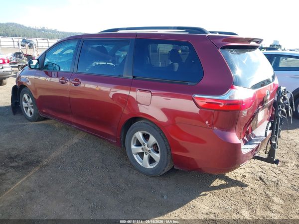 2015 TOYOTA SIENNA LE 8 PASSENGER — I3