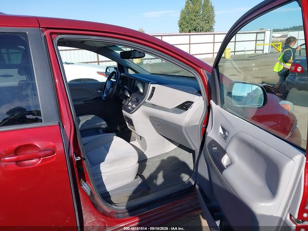 2015 TOYOTA SIENNA LE 8 PASSENGER — I5