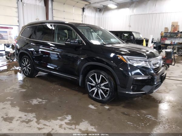 2021 HONDA PILOT AWD TOURING 8 PASSENGER — I1