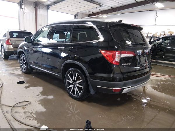2021 HONDA PILOT AWD TOURING 8 PASSENGER — I3