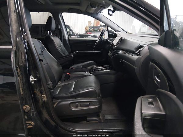 2021 HONDA PILOT AWD TOURING 8 PASSENGER — I5