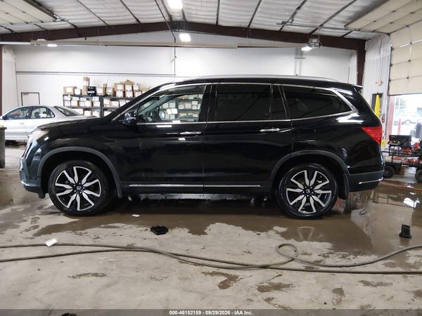 2021 HONDA PILOT AWD TOURING 8 PASSENGER — I117