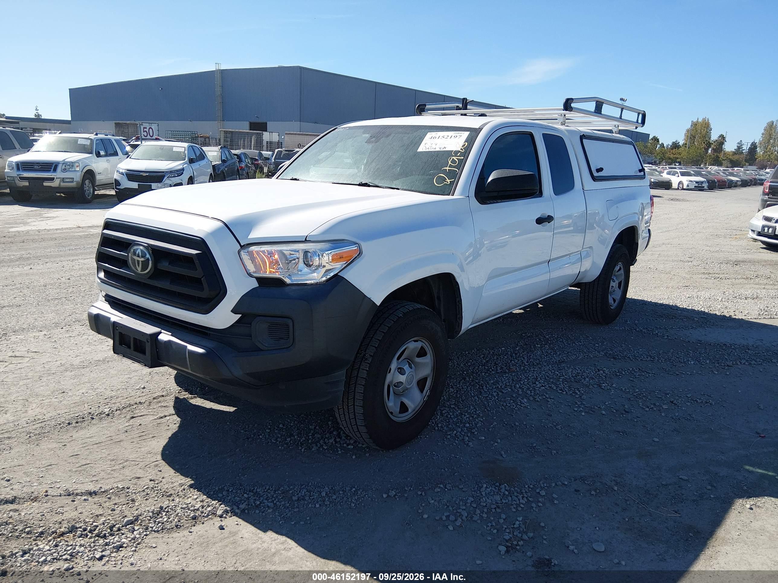 2020 TOYOTA TACOMA SR — I2