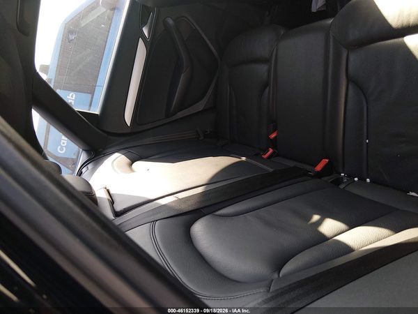 2018 AUDI Q3 — I8