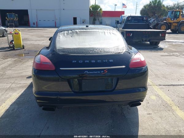 2013 PORSCHE PANAMERA 4 — I119