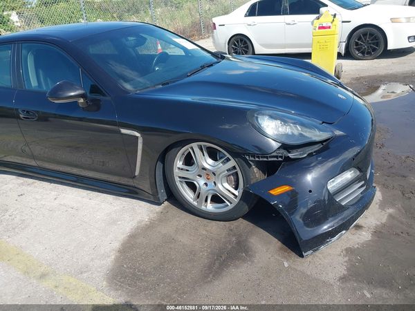 2013 PORSCHE PANAMERA 4 — I152