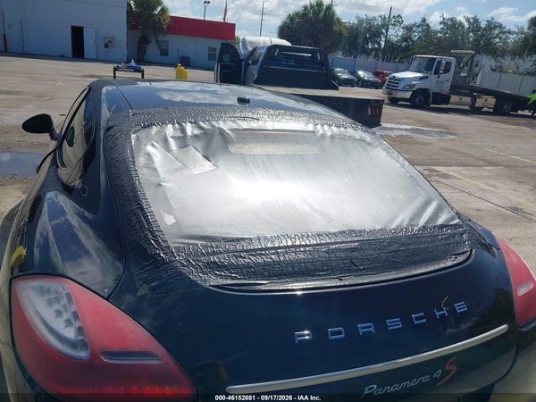 2013 PORSCHE PANAMERA 4 — I154