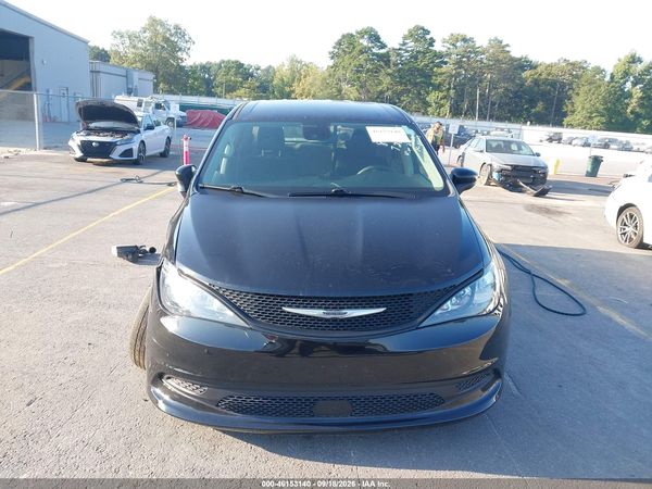 2024 CHRYSLER VOYAGER LX — I115