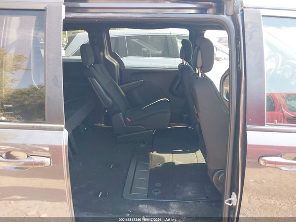 2018 DODGE GRAND CARAVAN SE PLUS — I8