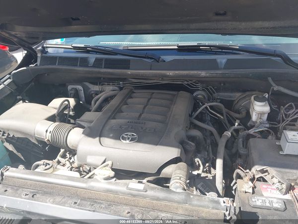 2016 TOYOTA TUNDRA PLATINUM 5.7L V8 — I10