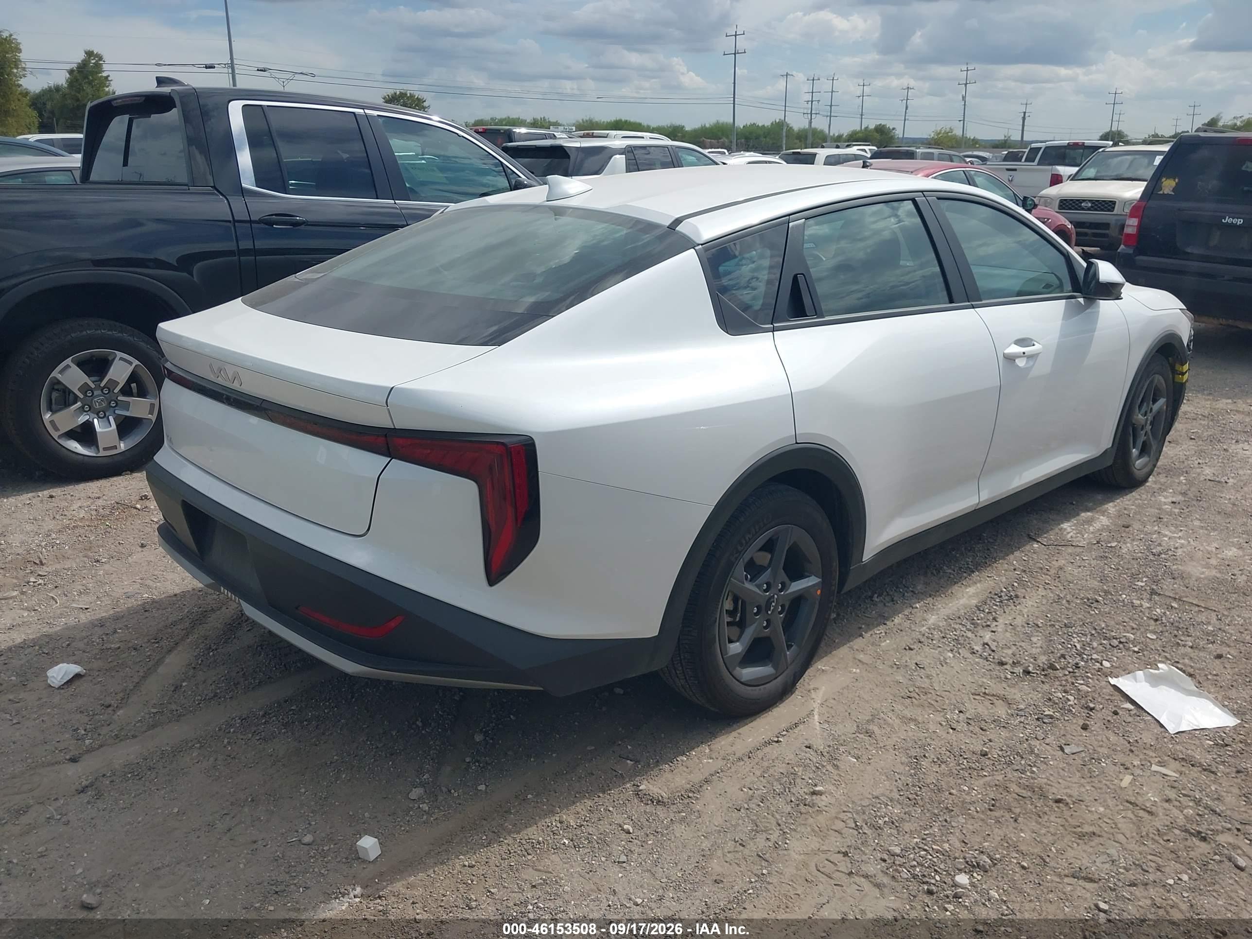 2026 KIA K4 LXS — I4
