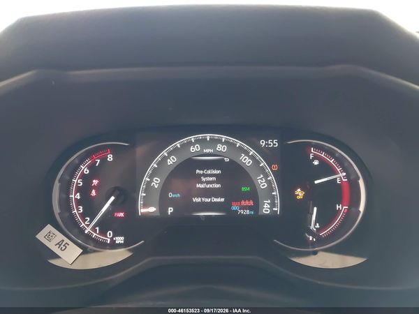 2025 TOYOTA RAV4 XLE — I7