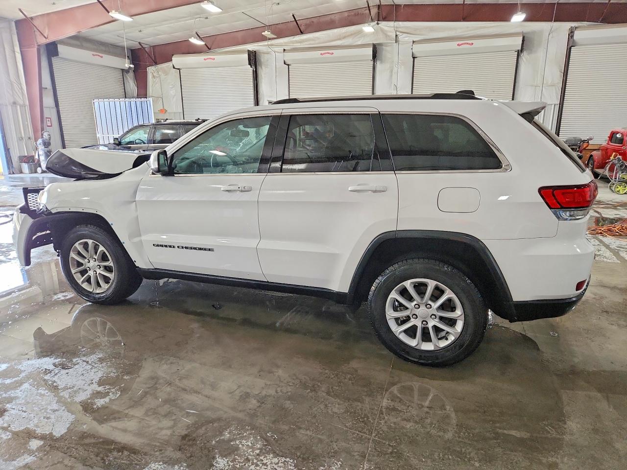 2021 JEEP GRAND CHEROKEE LAREDO 4X4