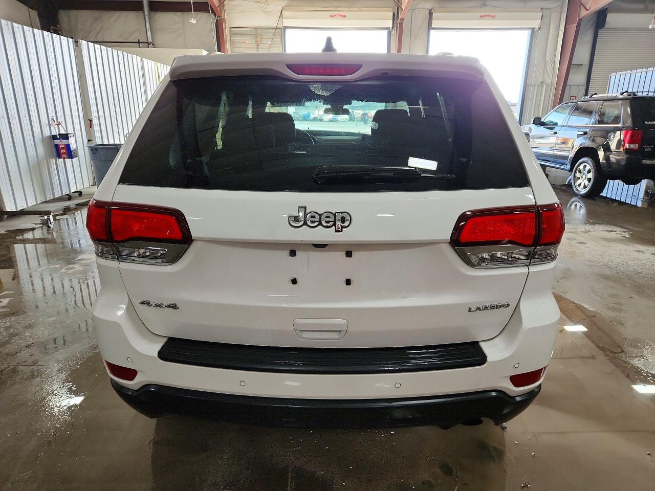 2021 JEEP GRAND CHEROKEE LAREDO 4X4