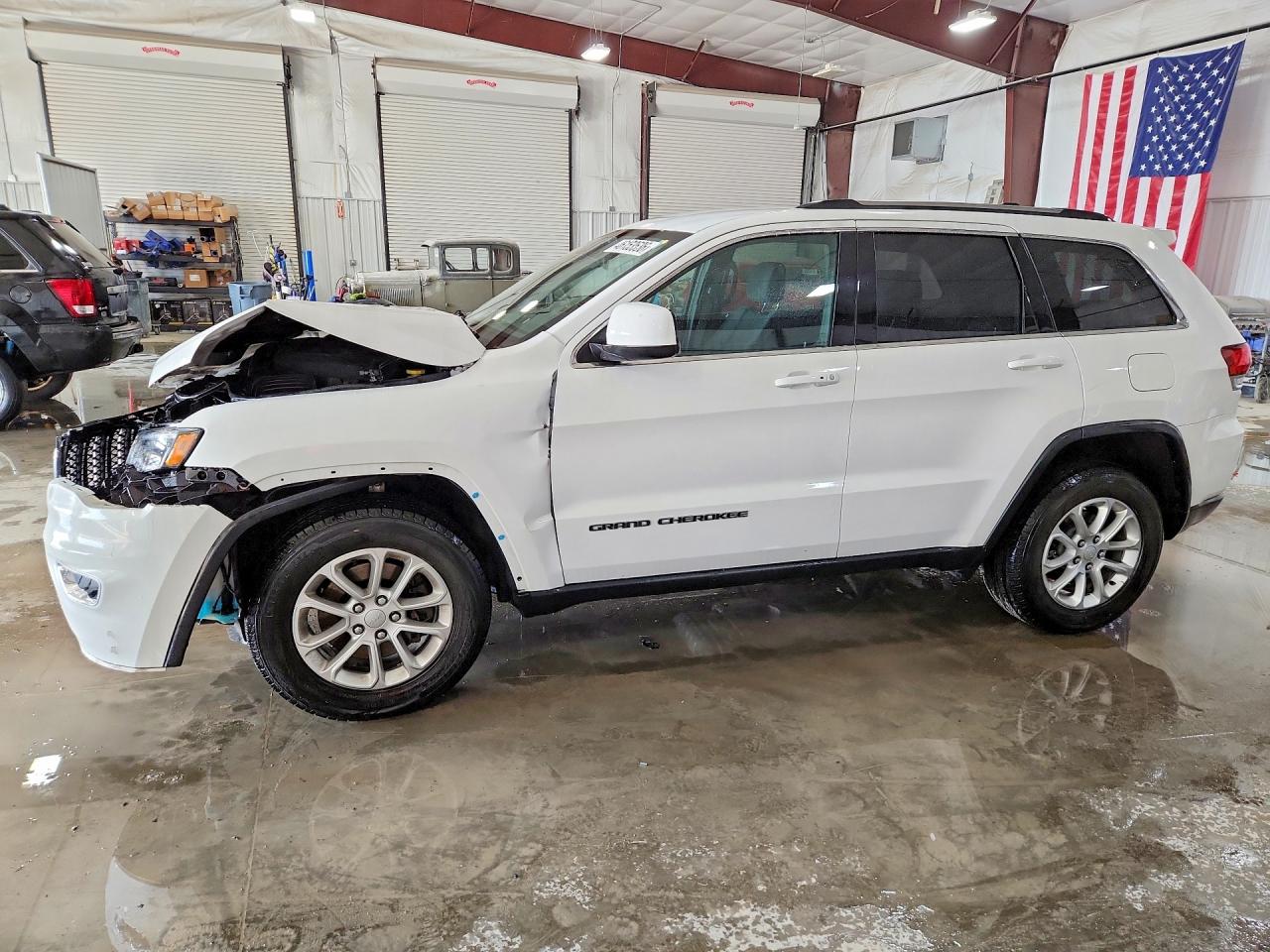 2021 JEEP GRAND CHEROKEE LAREDO 4X4