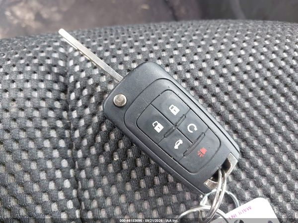 2016 CHEVROLET EQUINOX LT — I11