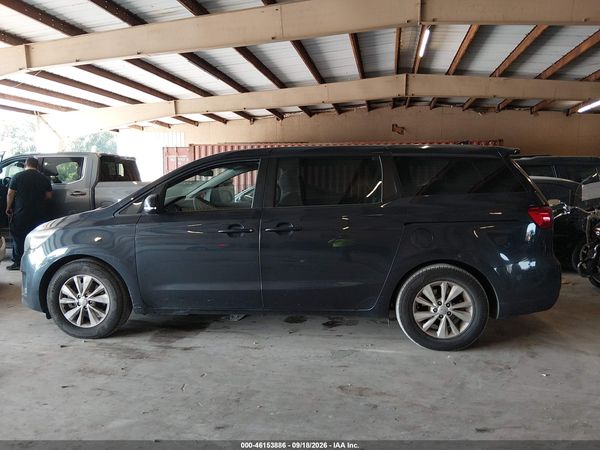2017 KIA SEDONA LX — I117
