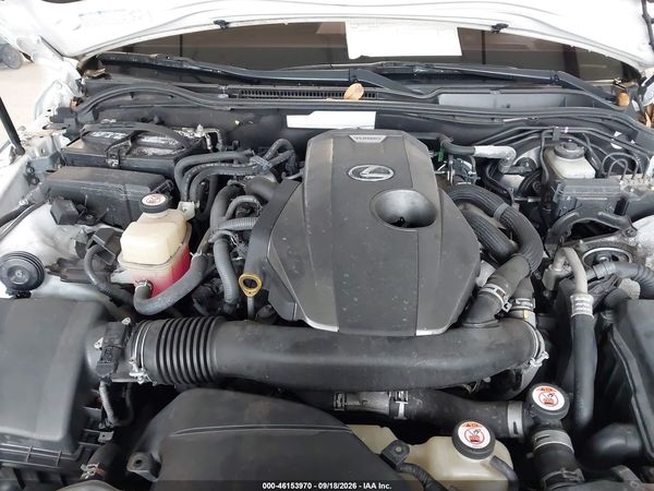 2018 LEXUS IS 300 — I10