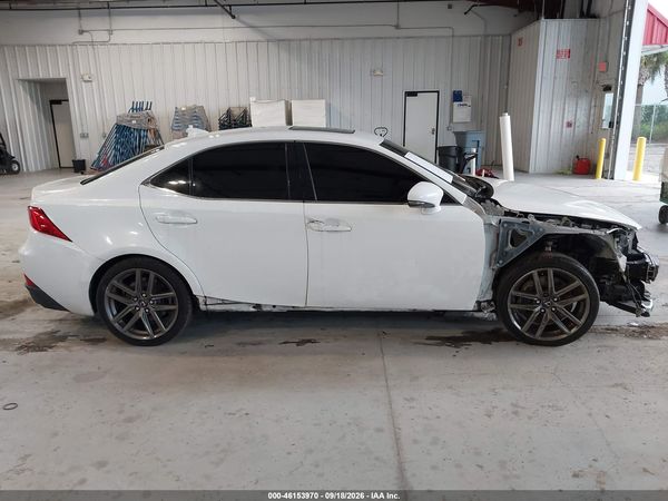2018 LEXUS IS 300 — I116