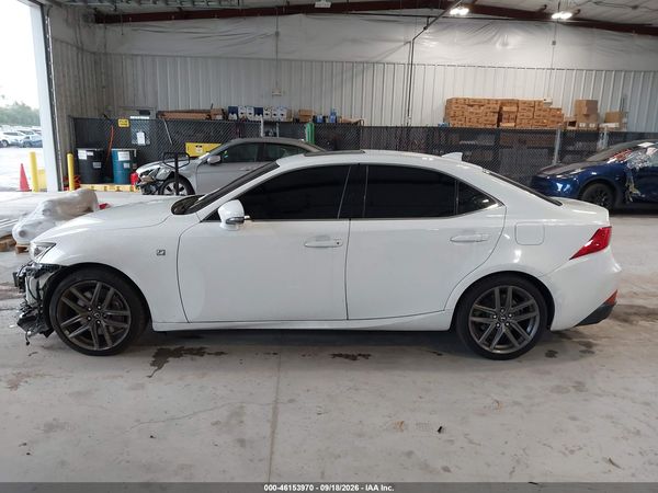 2018 LEXUS IS 300 — I117