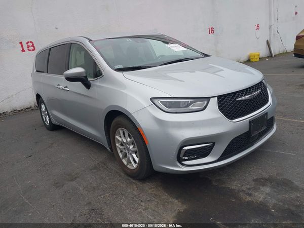 2023 CHRYSLER PACIFICA TOURING L — I1