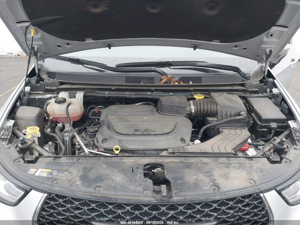2023 CHRYSLER PACIFICA TOURING L — I10