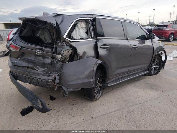 2016 TOYOTA HIGHLANDER XLE V6 — I4