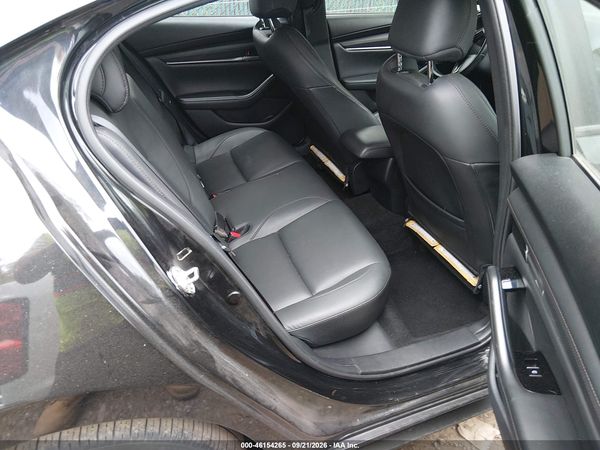 2024 MAZDA MAZDA3 2.5 S SELECT SPORT — I8