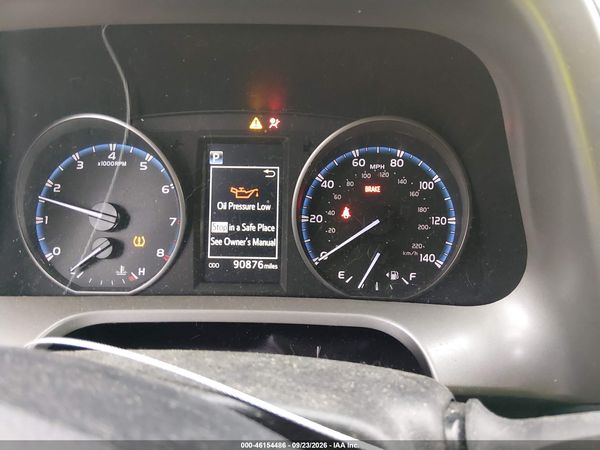 2018 TOYOTA RAV4 LE — I7