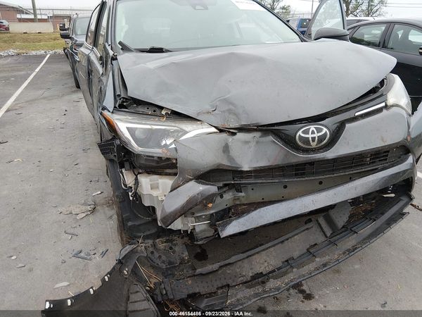 2018 TOYOTA RAV4 LE — I153