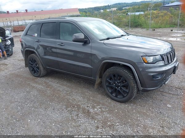 2017 JEEP GRAND CHEROKEE ALTITUDE 4X4 — I1