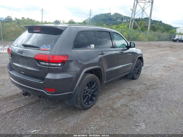 2017 JEEP GRAND CHEROKEE ALTITUDE 4X4 — I4