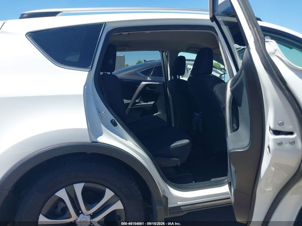 2017 TOYOTA RAV4 LE — I8