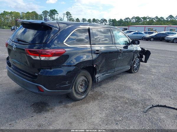 2019 TOYOTA HIGHLANDER SE — I4
