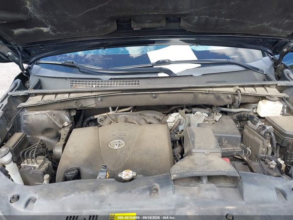 2019 TOYOTA HIGHLANDER SE — I10