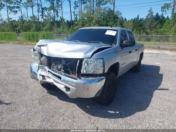 2013 CHEVROLET SILVERADO 1500 — I2