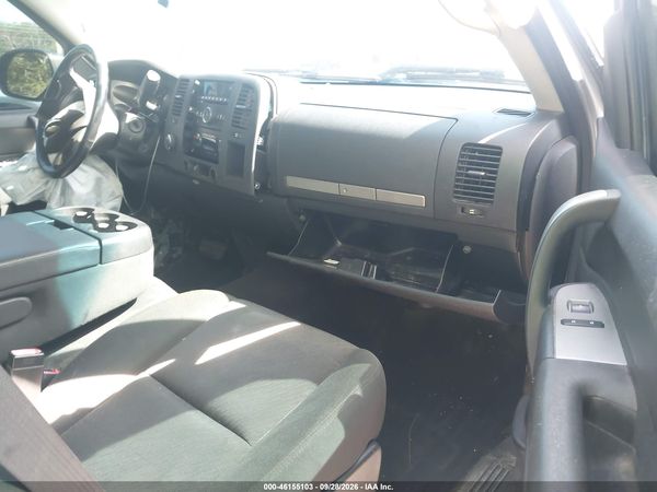 2013 CHEVROLET SILVERADO 1500 LT — I5