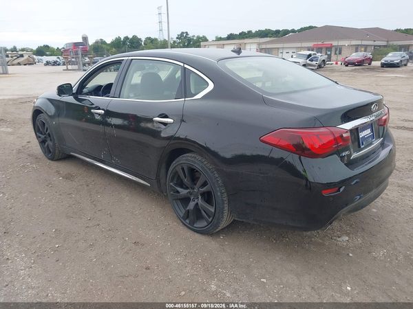 2016 INFINITI Q70L 3.7X — I3