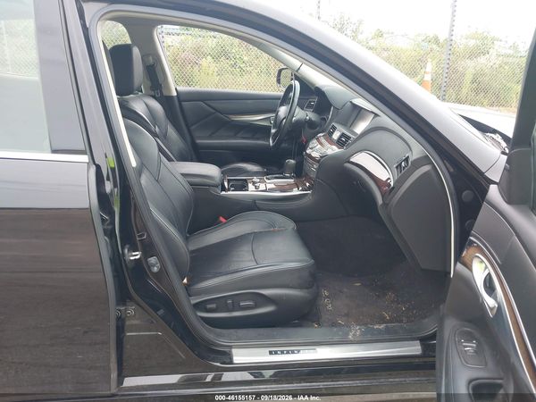 2016 INFINITI Q70L 3.7X — I5