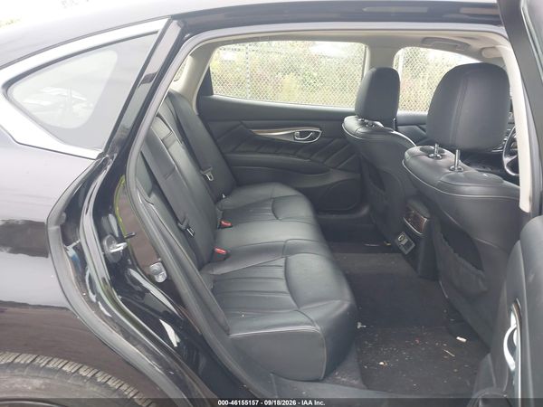 2016 INFINITI Q70L 3.7X — I8