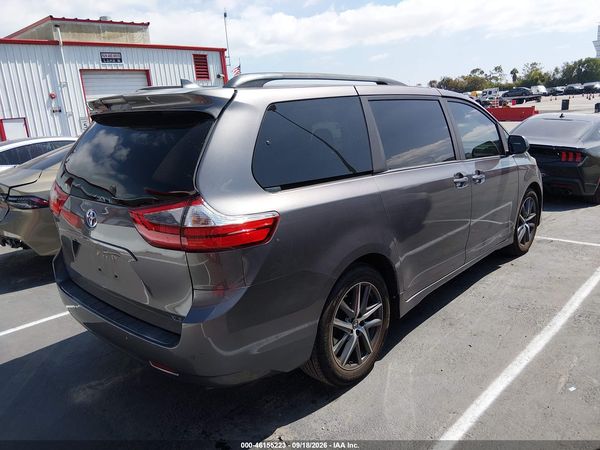2020 TOYOTA SIENNA XLE — I4
