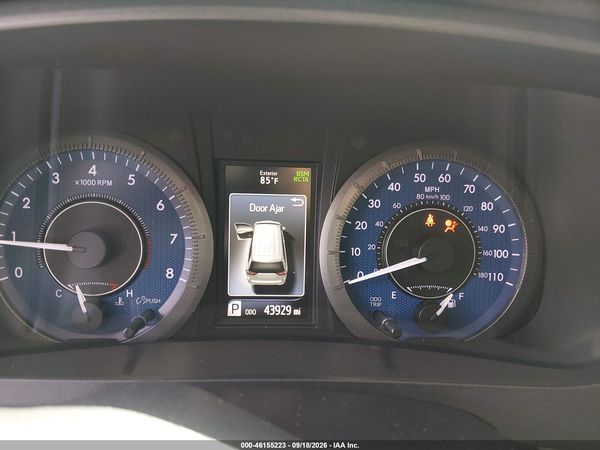 2020 TOYOTA SIENNA XLE — I7