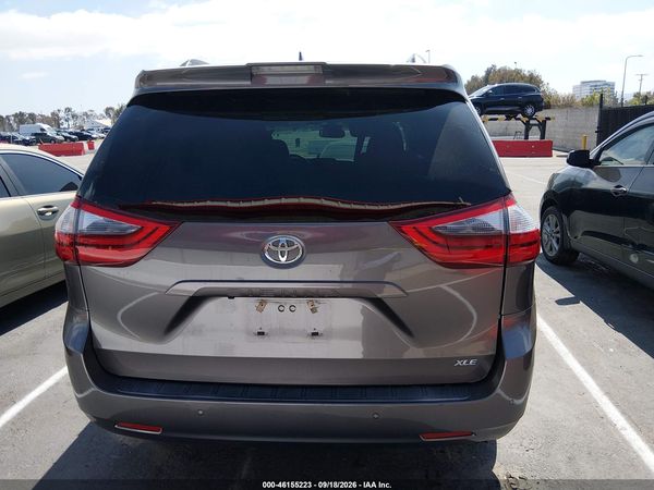 2020 TOYOTA SIENNA XLE — I119