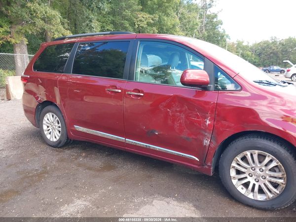 2015 TOYOTA SIENNA XLE 8 PASSENGER — I6
