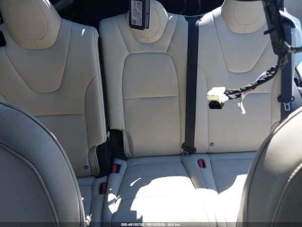 2020 TESLA MODEL X — I8