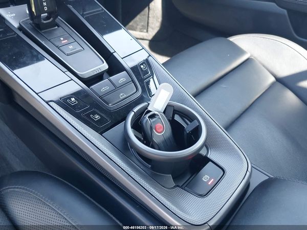 2022 PORSCHE 911 CARRERA 4 GTS — I11