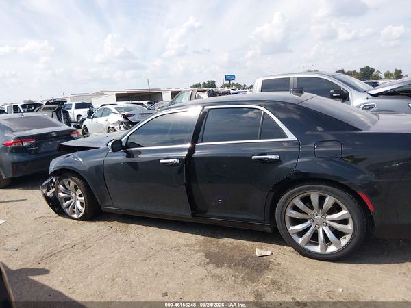 2018 CHRYSLER 300 LIMITED — I117